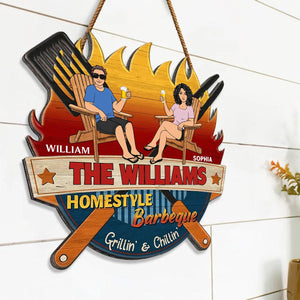 Personalized Wood Sign Gift For Family, Couple, Friends - Homestyle Barbeque Couple Sitting